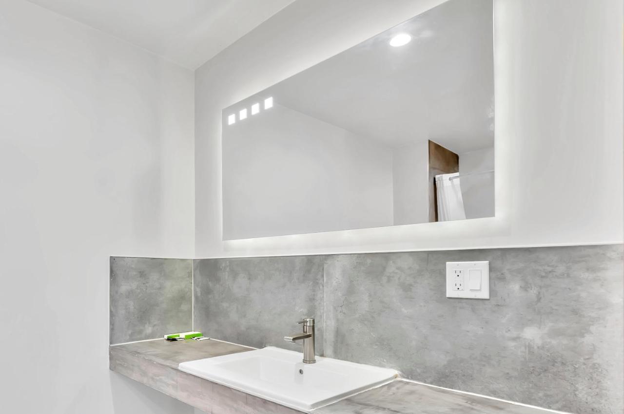 Exclusivo Inn And Suites Lakewood Εξωτερικό φωτογραφία